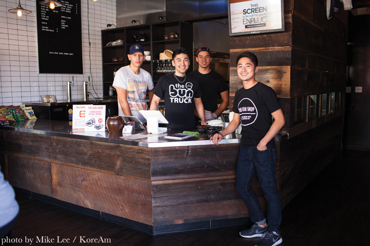 Fakta Steven Yeun © 2016 brilio.net Fakta Steven Yeun © 2016 brilio.net