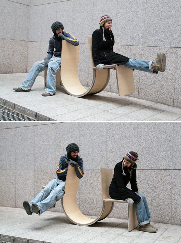 22 Desain kursi di taman kota ini keren, bikin betah duduk