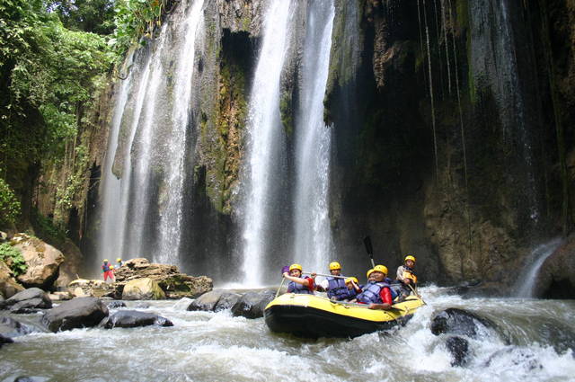 11 Sungai di Pulau Jawa ini jadi lokasi rafting menantang