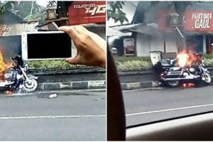 Harley Davidson ludes terbakar di pinggir jalan, netizen malah senang