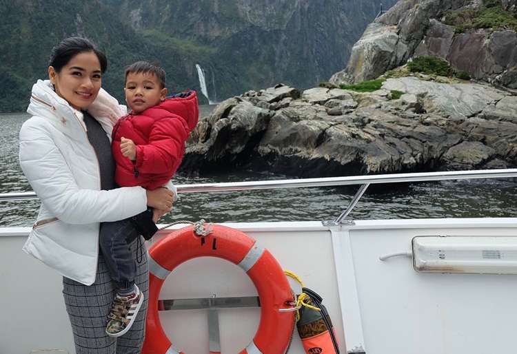 Titi Kamal Travelling  © 2016 brilio.net