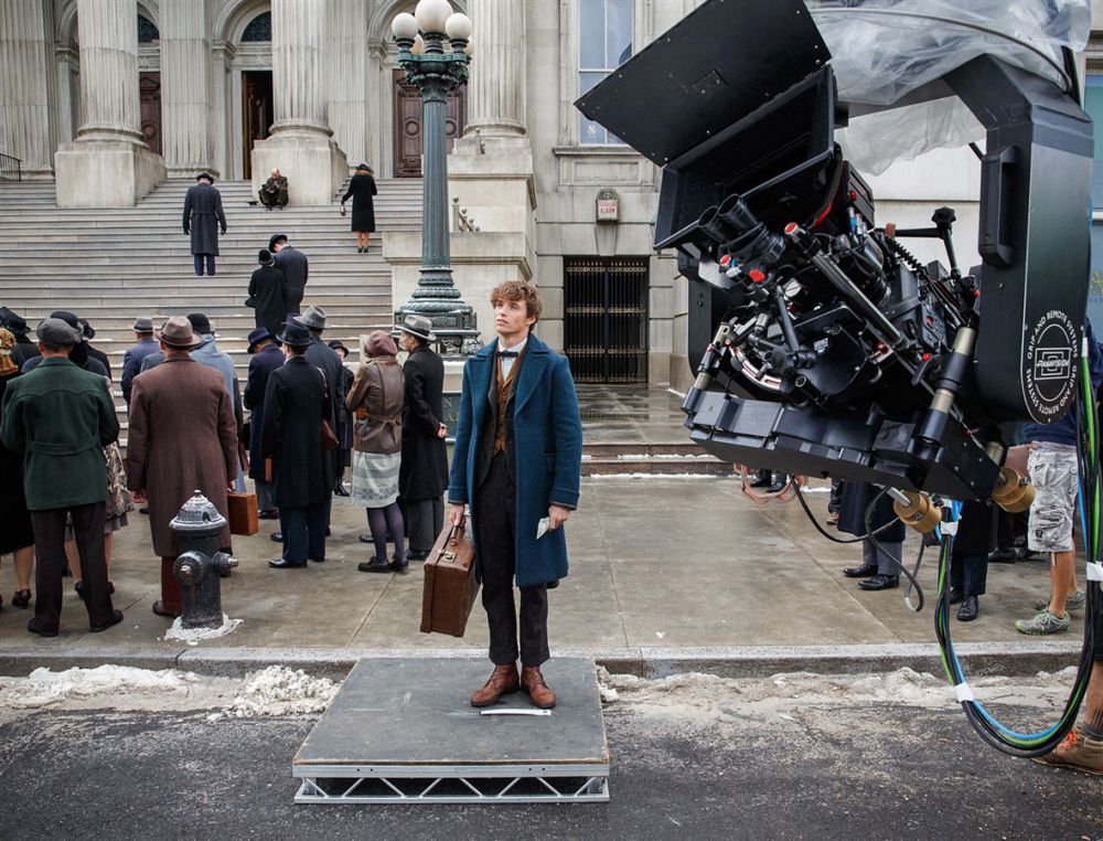 Fantastic Beasts BTS © 2016 brilio.net Fantastic Beasts BTS © 2016 brilio.net
