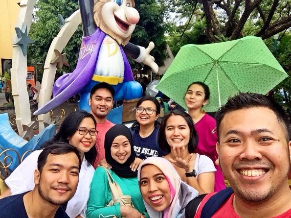 Meyriska vs Dinda © 2016 Instagram.com/dindakanyaa/cutratumeyriska