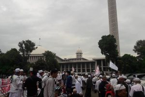 Massa aksi 4 November kumpul di Masjid Istiqlal, ini foto-fotonya