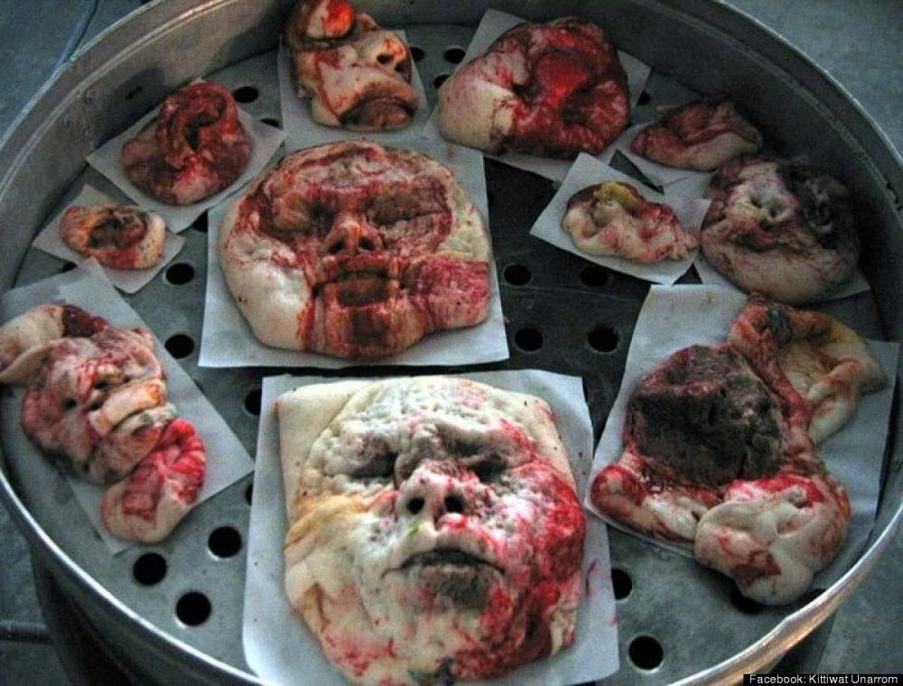 cara penyajian makanan ini bikin nggak selera sekaligus ngeri © 2016 telefashion