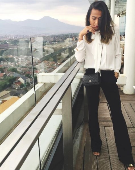 Jovi Adhiguna © 2016 Instagram