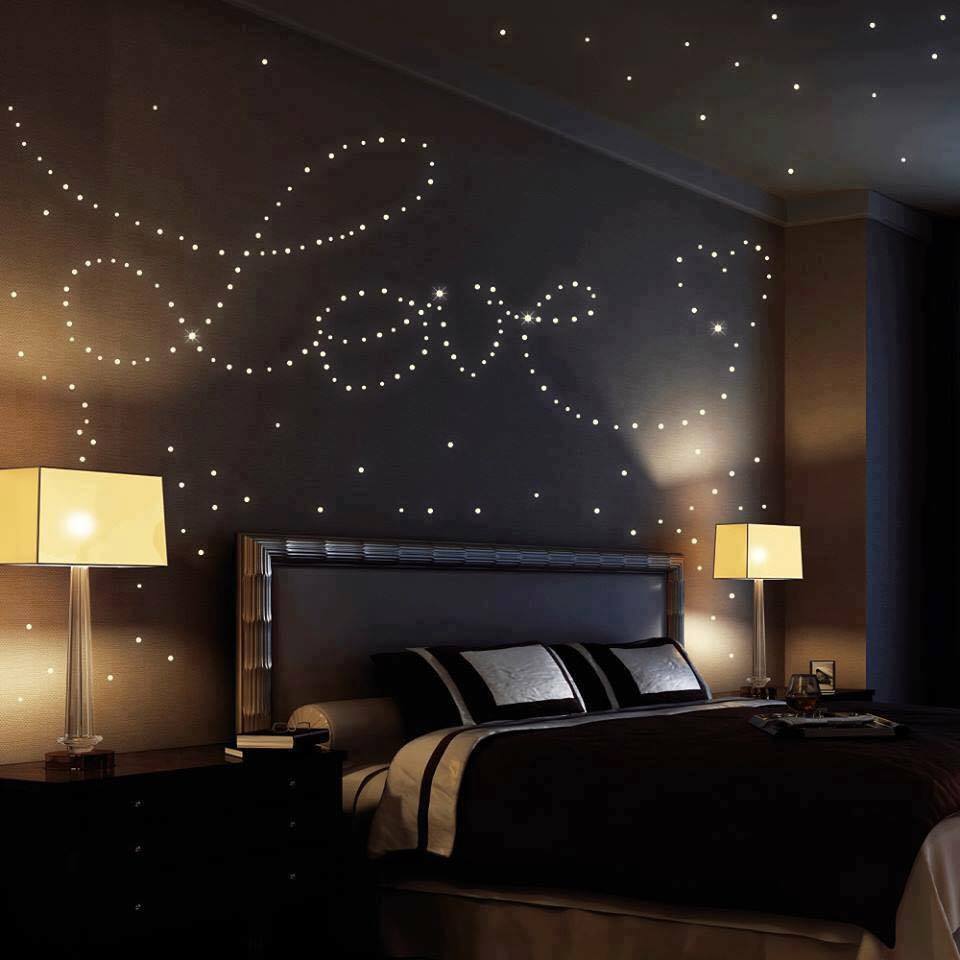 9 Inspirasi kamar bertema milky way, serasa tidur di bawah bintang