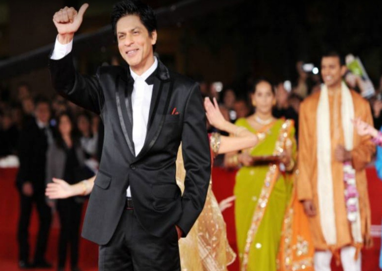 pose khan indiatimes  pose khan indiatimes