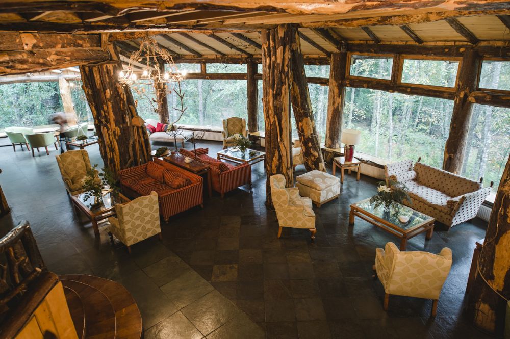 Hotel di dalam air terjun © 2016 berbagai sumber