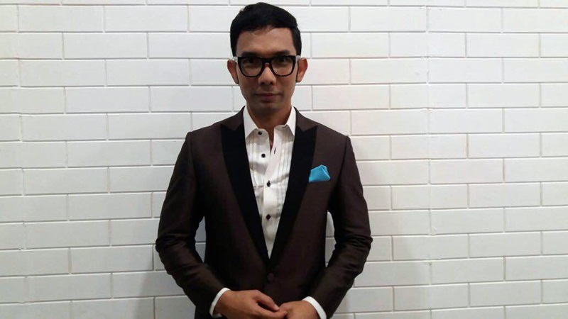 Indra Herlambang berburu kuliner sampai ke Makassar, kenapa ya?