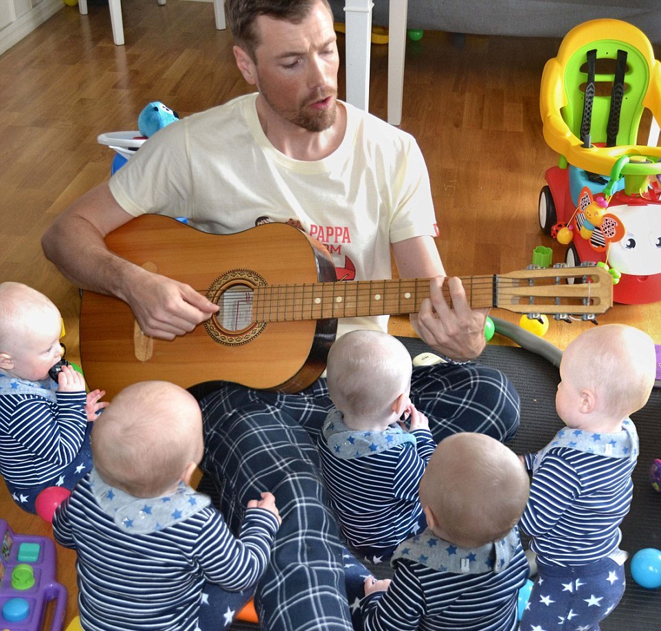 Bayi korban photoshop © 2016 vorply