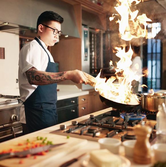10 Foto William Gozali, chef tampan yang buat cewek 'kenyang' seketika