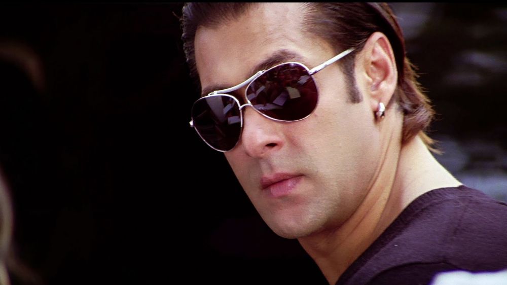 Meski sudah terkenal, Salman Khan pernah jadi cameo di 14 film ini