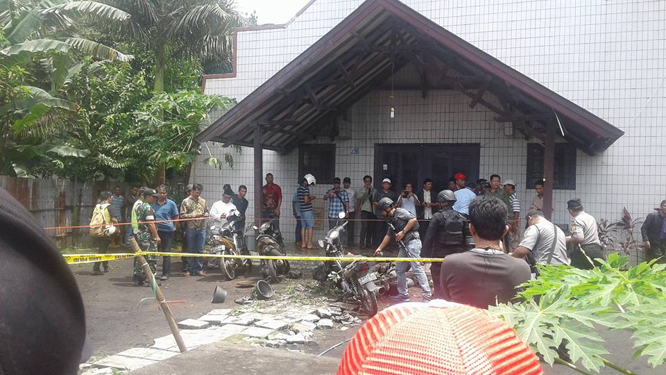 Penuh jemaat ibadah, Gereja Oikumene Samarinda dibom molotov, duh