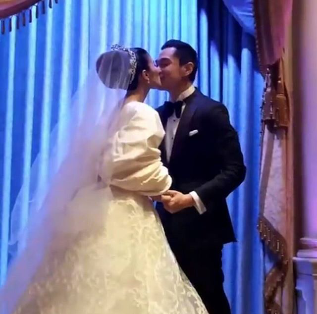 14 Foto pernikahan Sandra Dewi-Harvey Moeis di Disneyland, bikin iri