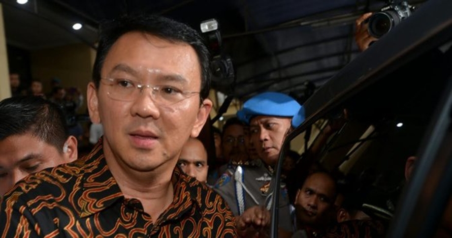 Ahok resmi jadi tersangka kasus penistaan agama