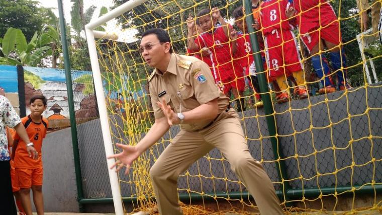 foto kedekatan pemimpin daerah dengan warganya © 2016 instagram foto kedekatan pemimpin daerah dengan warganya © 2016 instagram