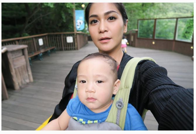 artis dan ponakan © 2016 brilio.net artis dan ponakan © 2016 brilio.net