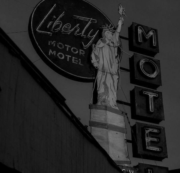 BTS Logan BW © 2016 brilio.net