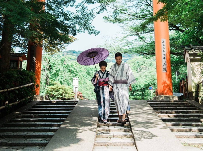 Keseruan bulan madu Junior Liem dan Putri Titian di Jepang, kayak apa?