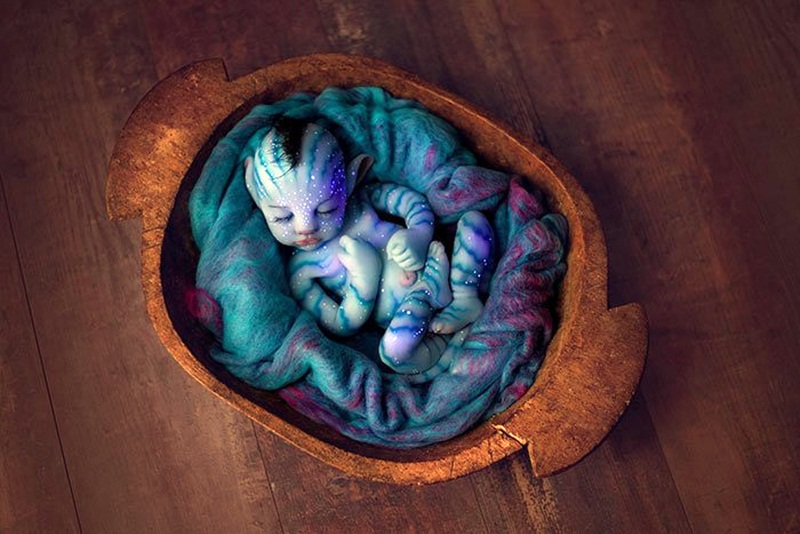 Boneka Avatar ini punya bentuk yang super mirip bayi asli, bikin gemes