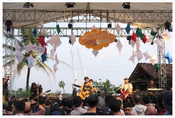 jazz 2016 © 2016 brilio.net