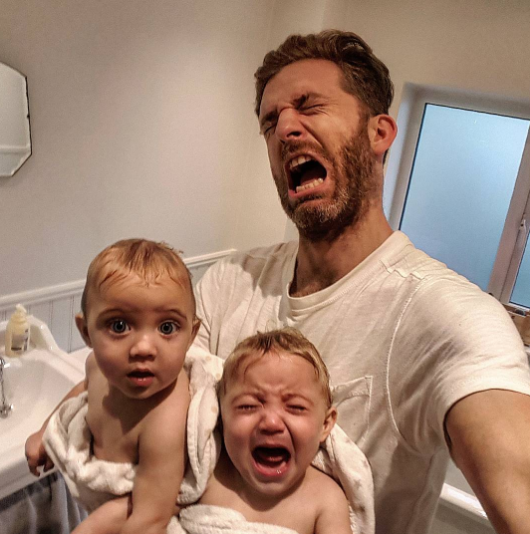 Ayah dan empat putrinya 1-14 © 2016 @father_of_daughters Ayah dan empat putrinya 1-14 © 2016 @father_of_daughters