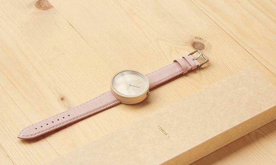 10 Jam tangan kayu ini ternyata asli buatan Indonesia, keren abis