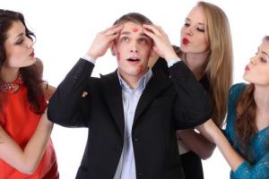 Menurut studi, playboy ternyata berbahaya bagi kesehatan mental cowok