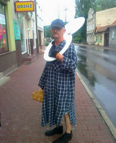 gaya berbusana orang ini bikin kamu gagal paham © 2016 berbagai sumber gaya berbusana orang ini bikin kamu gagal paham © 2016 berbagai sumber