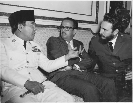 6 Persamaan Fidel Castro & Soekarno, nomor 4 paling bikin cowok iri