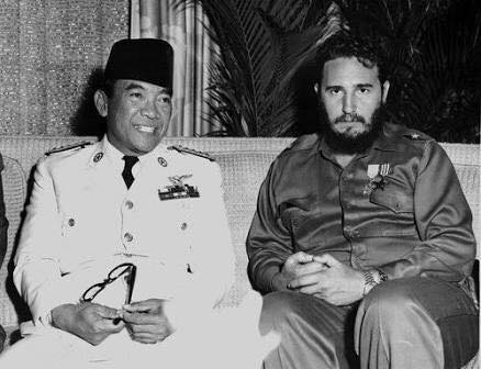 15 Foto mengenang kepergian sang revolusioner sejati Fidel Castro
