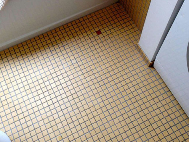 tegel salah pasang © 2016 playbuzz.com tegel salah pasang © 2016 playbuzz.com