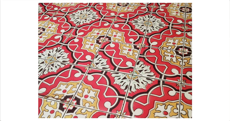 Yuk temukan tegel yang salah pasang di 10 gambar ini?