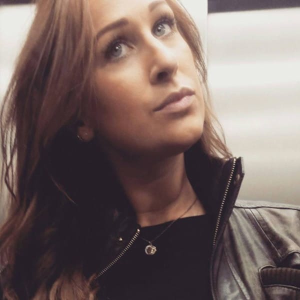 lauren Tinder  http://nobaddatesjustgoodstories.tumblr.com/