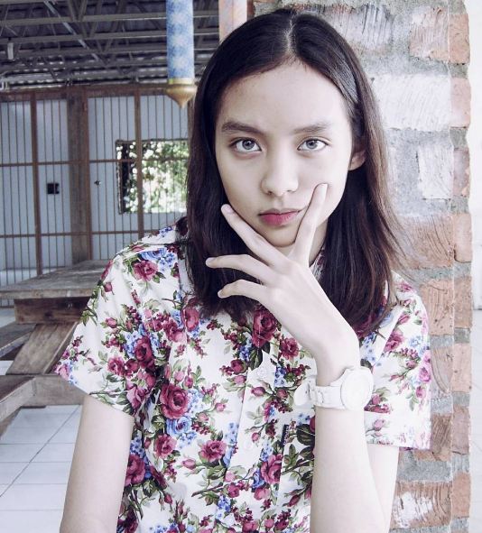 Linka Angelia selebgram hits © 2016 Instagram