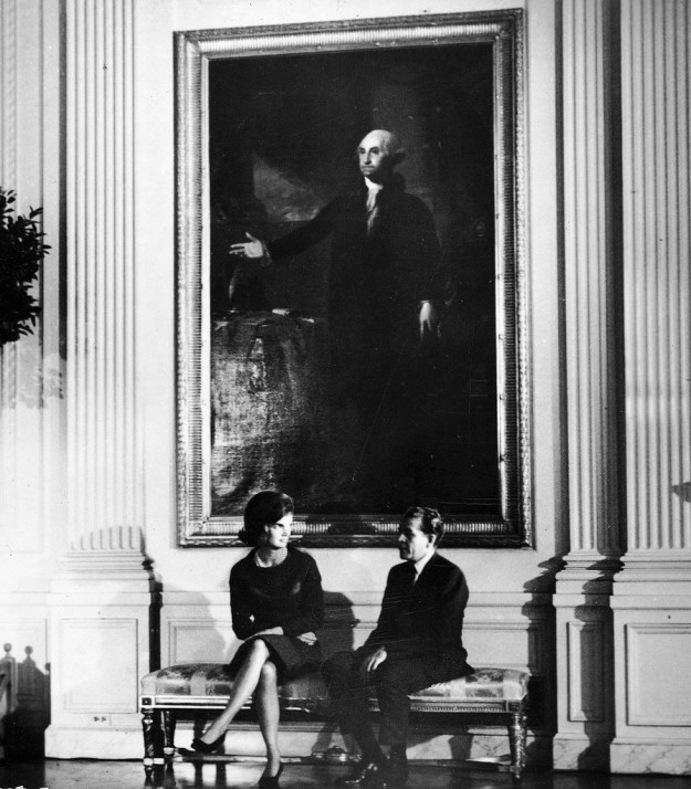 10 Fakta tentang White House, pernah ada hantu Abraham Lincoln di sana