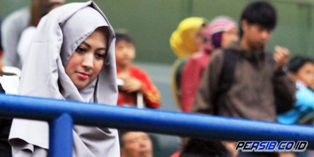 WAGs para pemain timnas  © 2016 berbagai sumber
