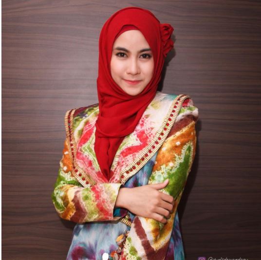 eks chiby © 2016 brilio.net eks chiby © 2016 brilio.net