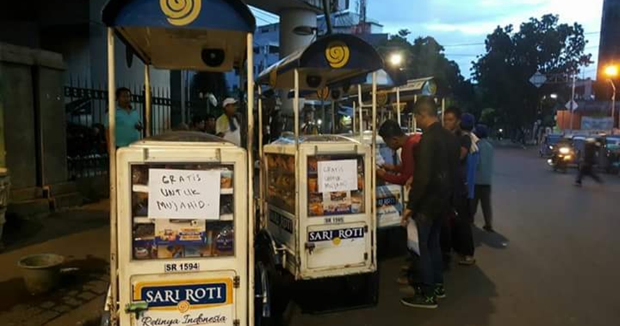 Klarifikasi Sari Roti terkait roti gratis di aksi 212 ini bikin heboh