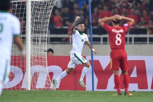 Tahan seri Vietnam secara dramatis, Indonesia lolos ke final Piala AFF