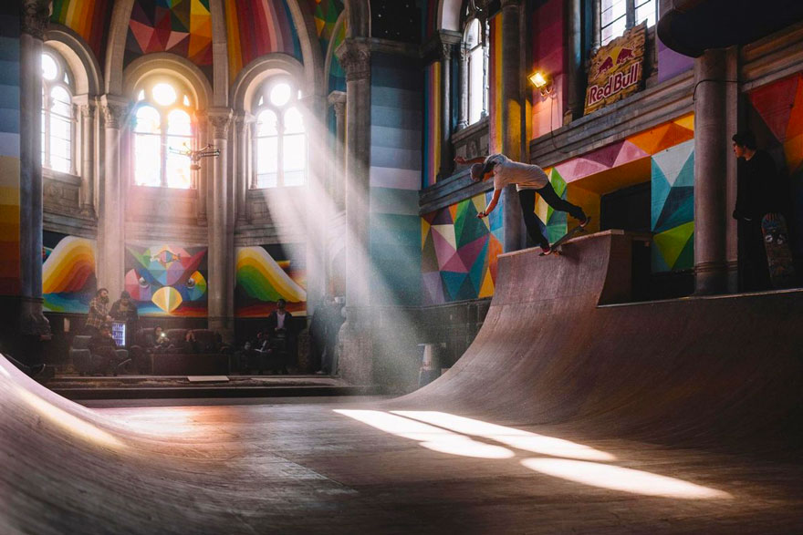 Gereja tua berusia 100 tahun ini diubah jadi skate park, kreatif abis