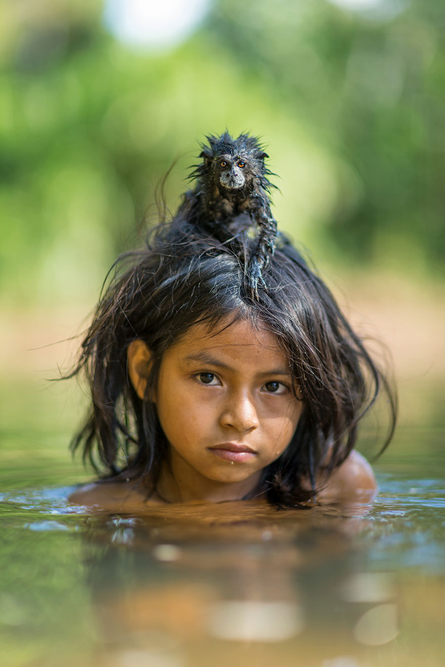15 Foto terbaik National Geographic 2016, ada foto dari Borneo lho