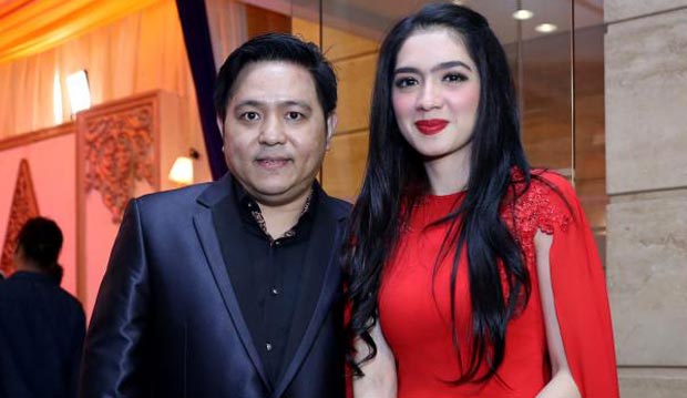 pasangan artis ini memilih bercerai di tahun 2016 © 2016 berbagai sumber pasangan artis ini memilih bercerai di tahun 2016 © 2016 berbagai sumber