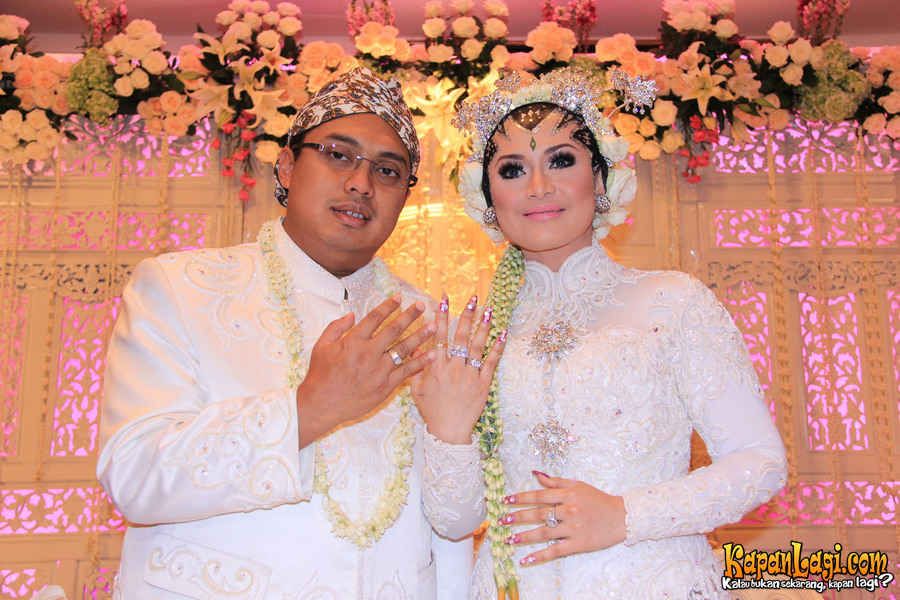 pasangan artis ini memilih bercerai di tahun 2016 © 2016 berbagai sumber pasangan artis ini memilih bercerai di tahun 2016 © 2016 berbagai sumber