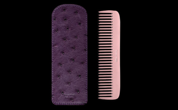 sisir terbuat dari emas  © 2016 odditycentral