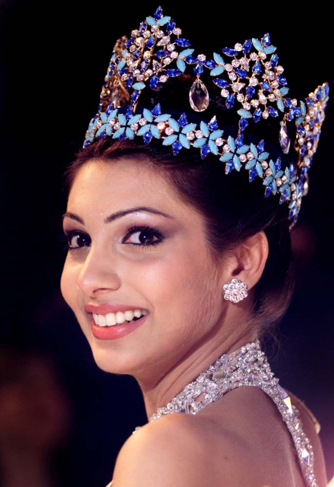 10 Aktris tenar Bollywood ini dulunya ternyata ratu kecantikan