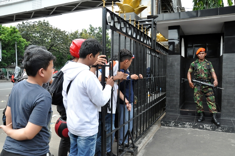 Nggak kebagian tiket © 2016 brilio.net Nggak kebagian tiket © 2016 brilio.net