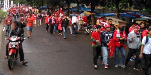 35 Gerobak makanan lezat ini disediakan buat suporter Timnas Garuda © 2016 brilio.net