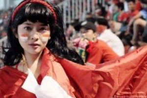 10 Gaya suporter dukung Timnas Garuda di Final Piala AFF, ayo juara